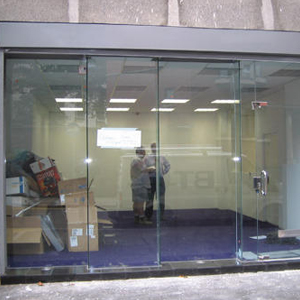 shop front door repair Hawthorne